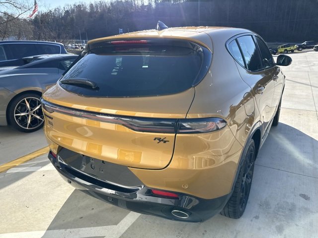 Used 2024 Dodge Hornet R/T image 5