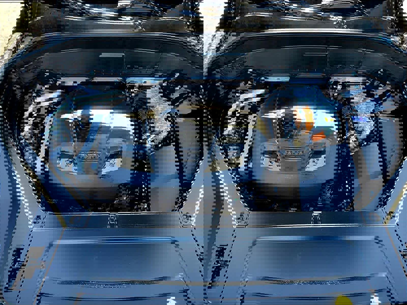 Used 2025 Volvo XC90 T8 Plus w/ Protection Package Premier image 12