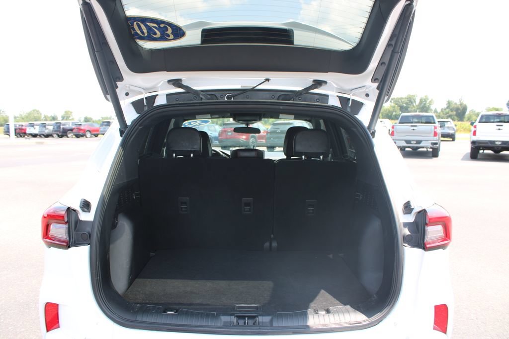 Used 2023 Ford Escape ST-Line w/ Tech Pack #1 AWD/4WD image 17