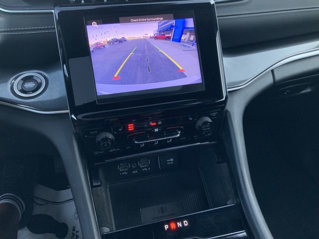 Used 2021 Jeep Grand Cherokee L Laredo image 24