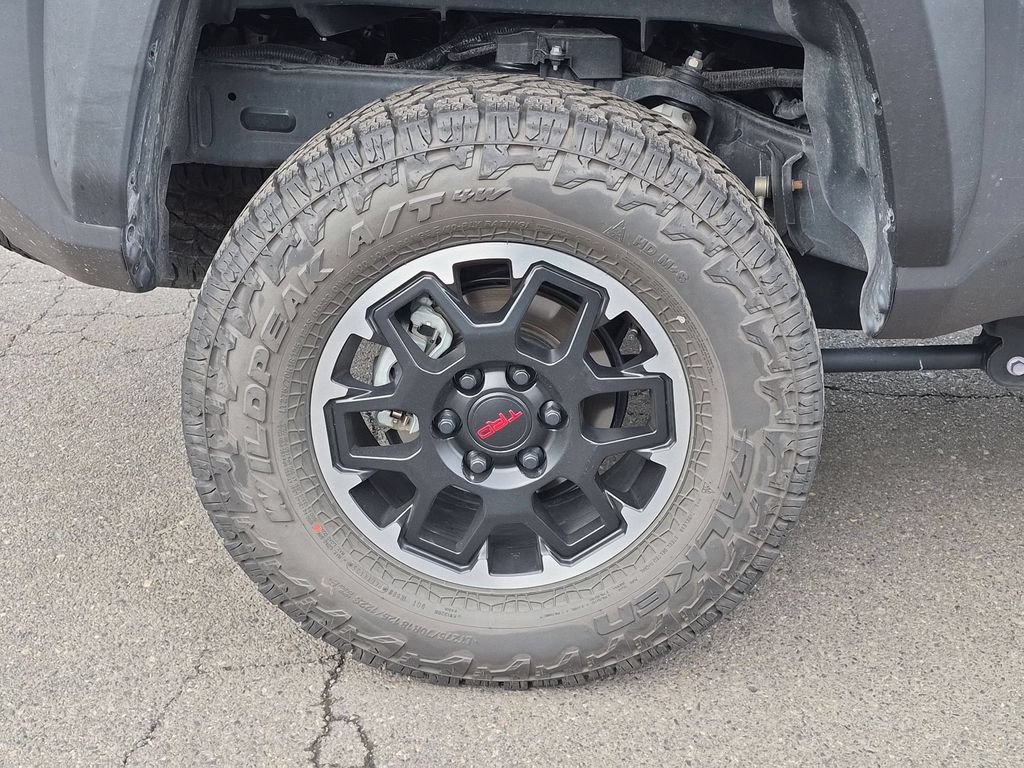 Used 2026 Toyota Tacoma TRD Off-Road w/ TRD Off Road Premium Package AWD/4WD image 9