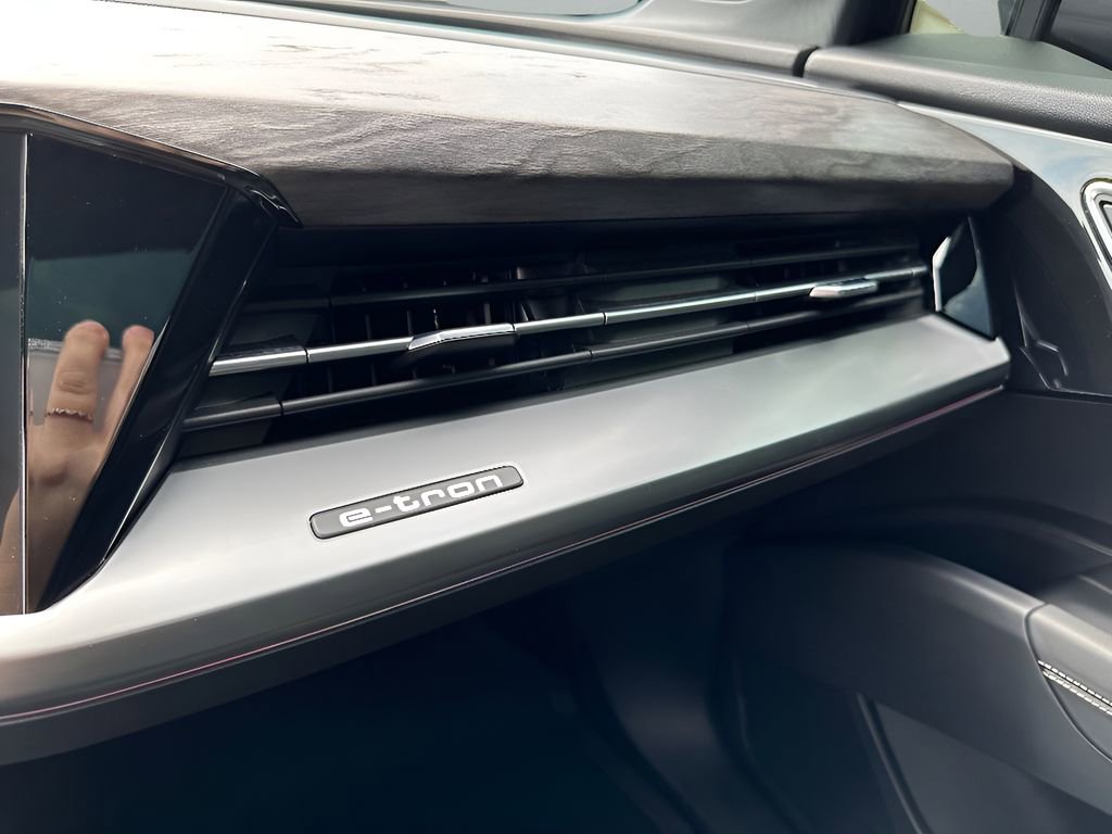 Used 2023 Audi Q4 e-tron Premium Plus w/ Premium Plus image 26