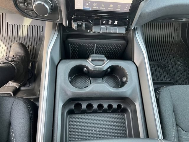 New 2026 RAM 1500 Big Horn AWD/4WD image 22