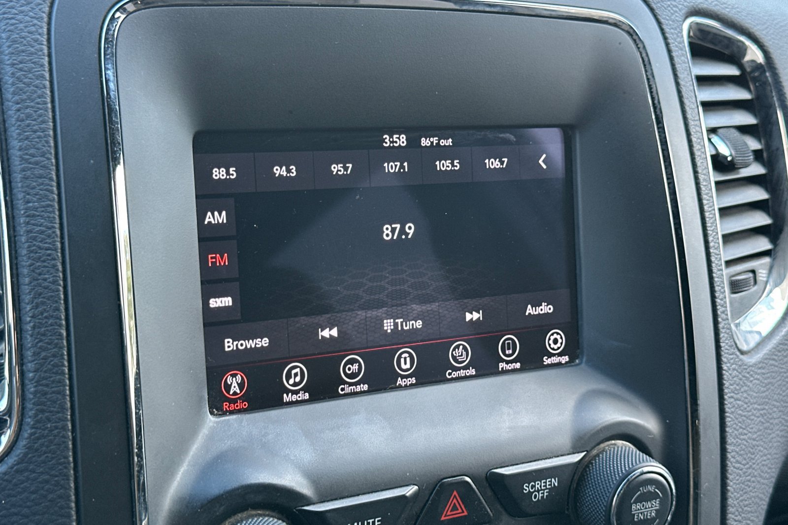 Used 2019 Dodge Durango GT AWD/4WD image 25