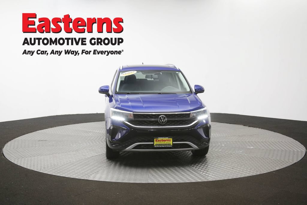 Used 2022 Volkswagen Taos SE w/ Panoramic Sunroof Package FWD image 52