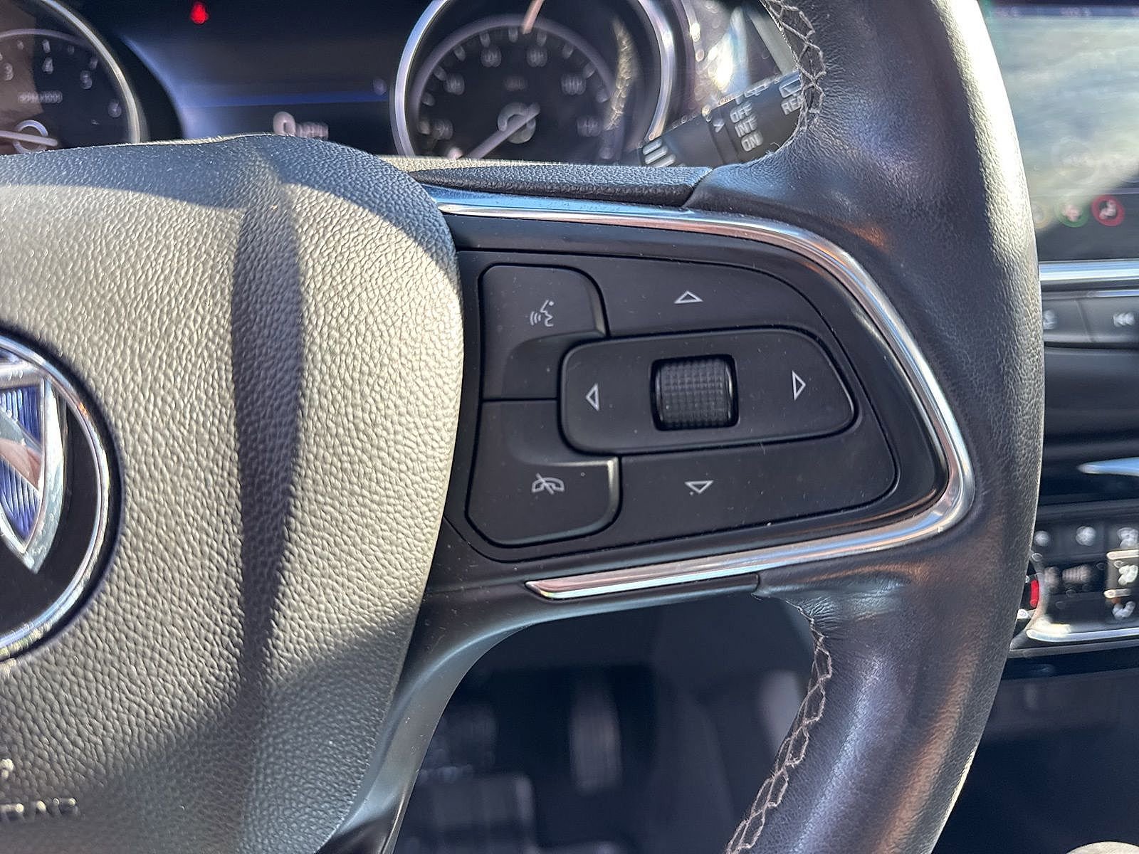 Certified 2022 Buick Encore GX Essence w/ Experience Buick Package image 21