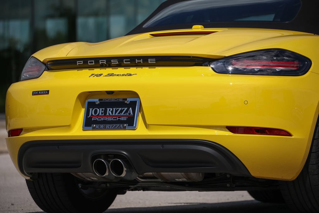 Certified 2024 Porsche 718 Boxster RWD image 14