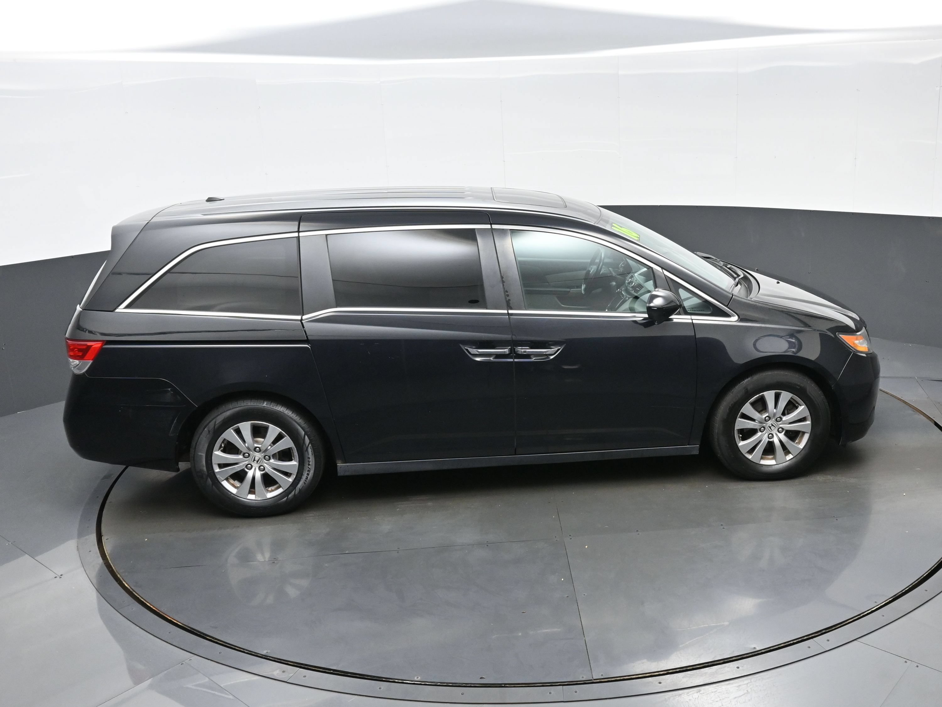 Used 2016 Honda Odyssey EX-L image 40