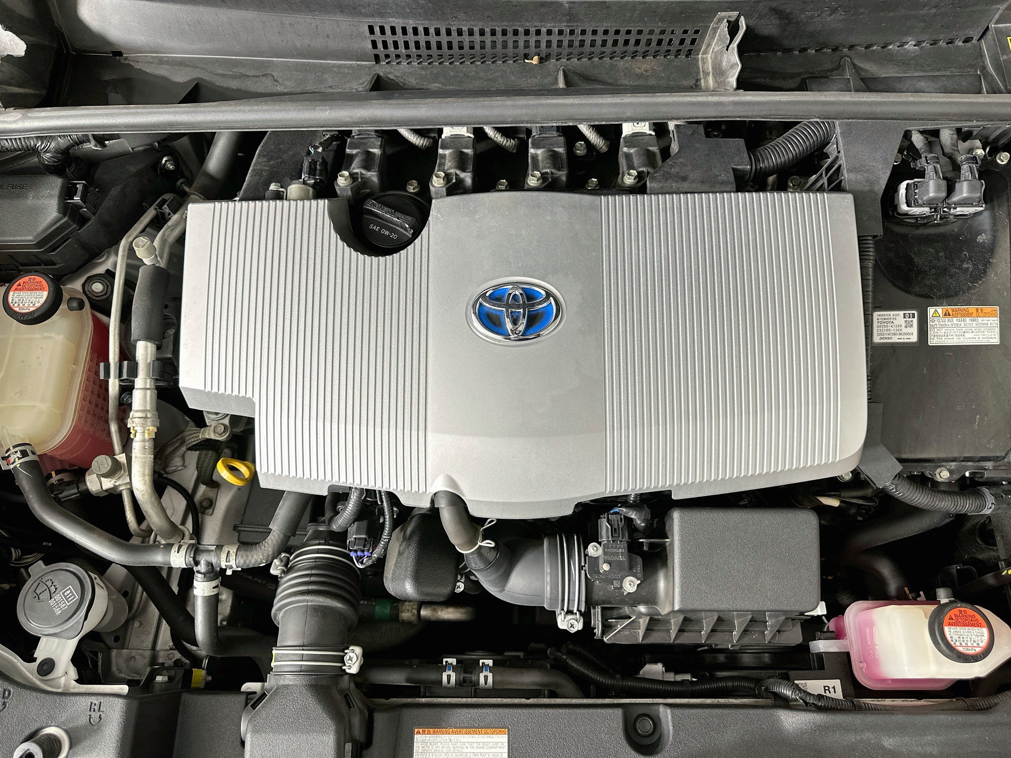 Used 2016 Toyota Prius Three w/ Preferred Accessory Package FWD image 30