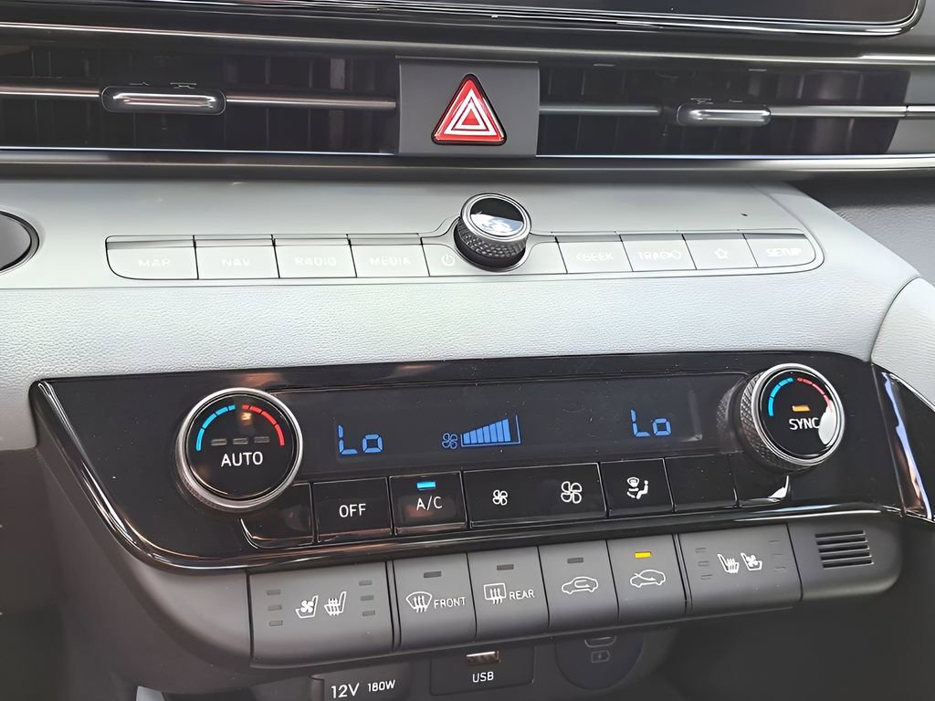 New 2026 Hyundai Elantra Limited image 22