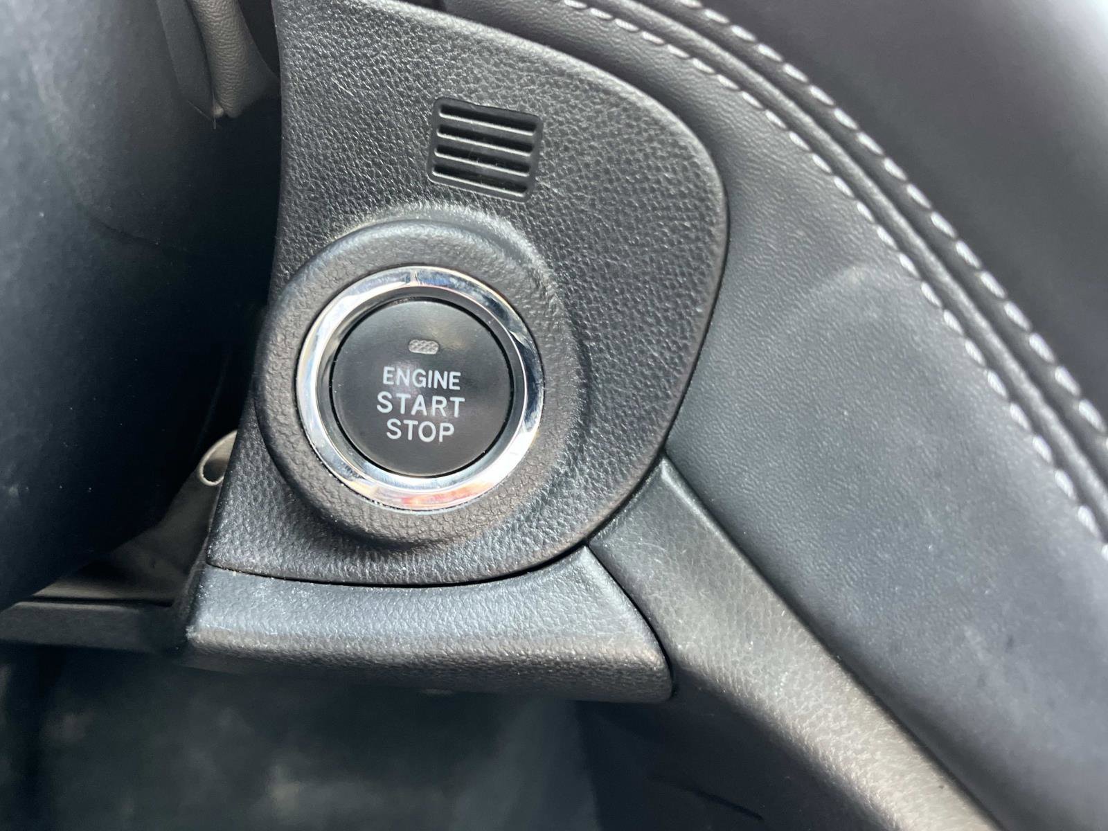 Used 2024 Subaru Outback Premium image 34