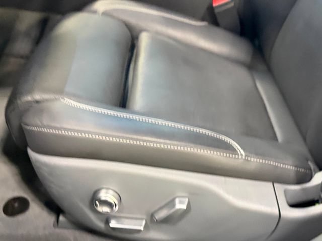 Used 2025 Lucid Air Touring AWD/4WD image 19