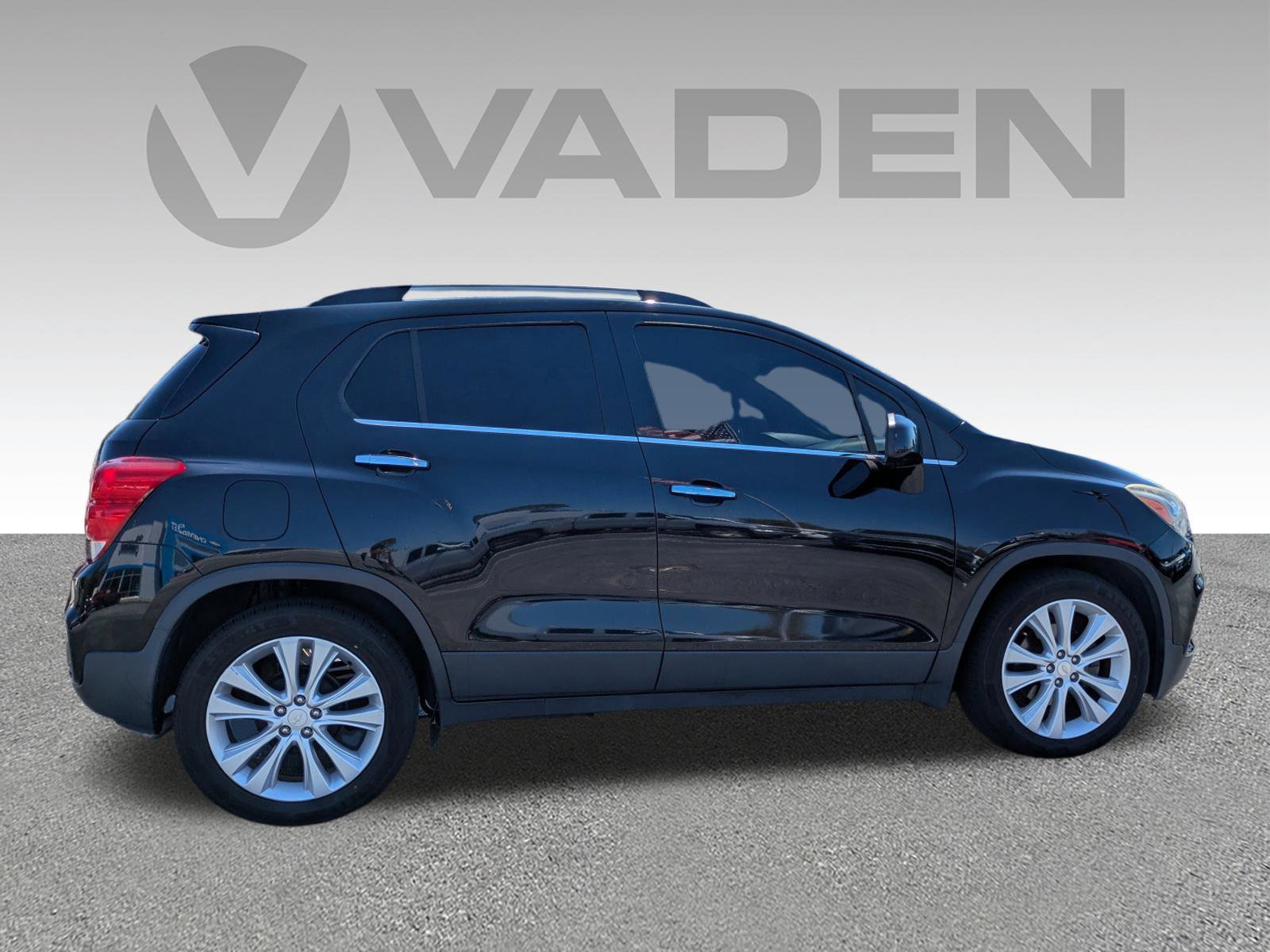 Used 2017 Chevrolet Trax Premier image 23