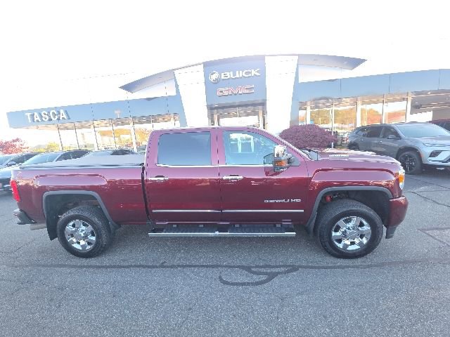 Used 2017 GMC Sierra 3500 Denali w/ Duramax Plus Package AWD/4WD image 2
