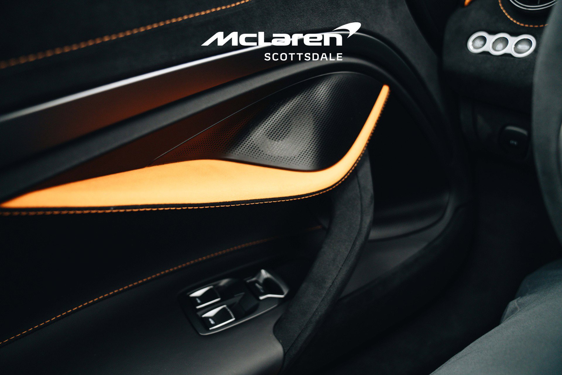 Used 2024 McLaren 750S Spider image 28