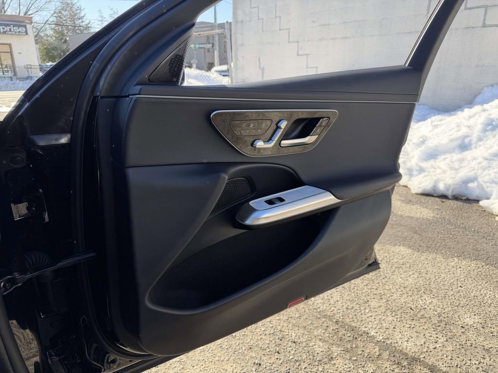 Used 2024 Mercedes-Benz E 350 4MATIC Sedan image 13