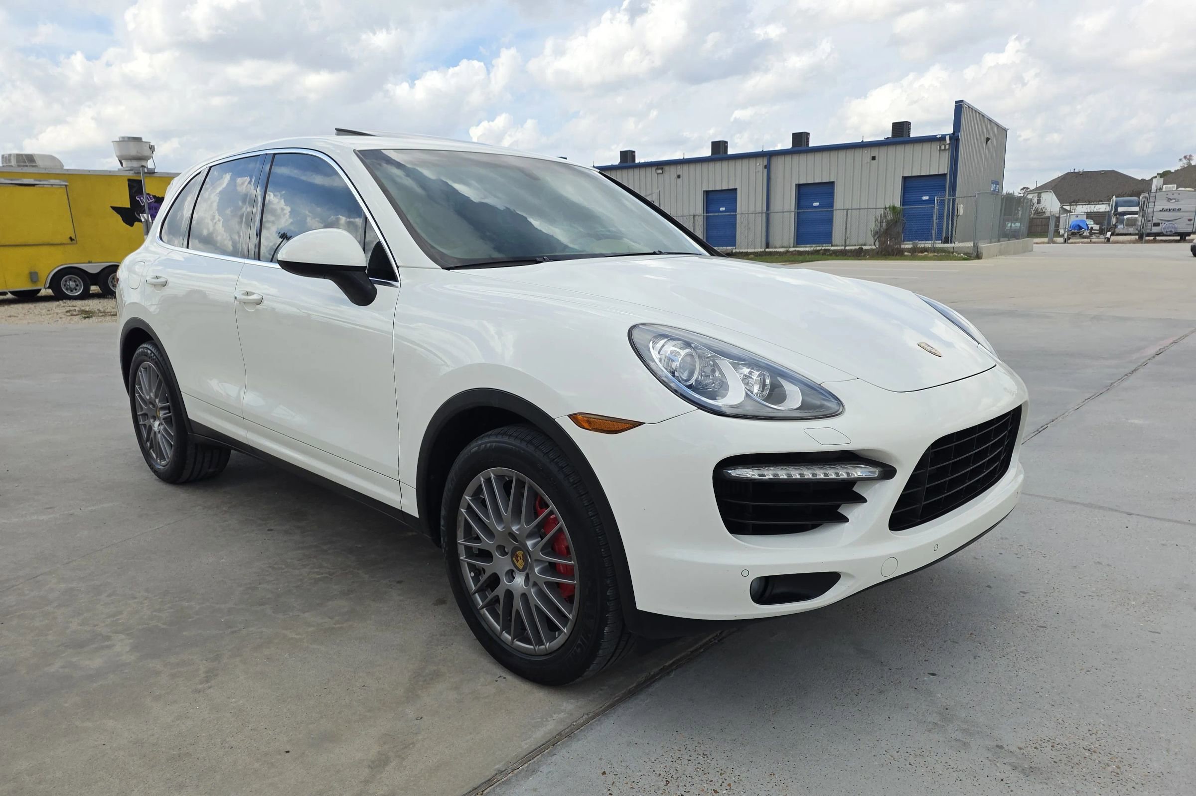 Used 2011 Porsche Cayenne Turbo AWD/4WD image 7