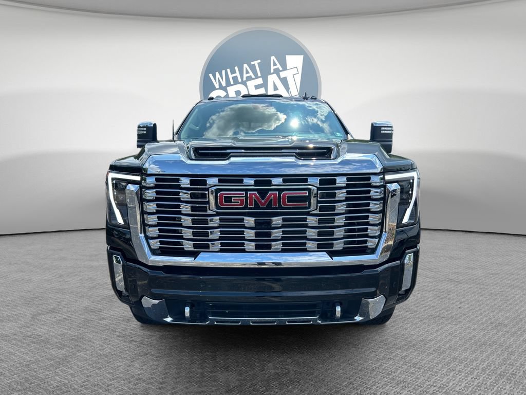 Used 2025 GMC Sierra 2500 Denali w/ Denali Reserve Package AWD/4WD image 9
