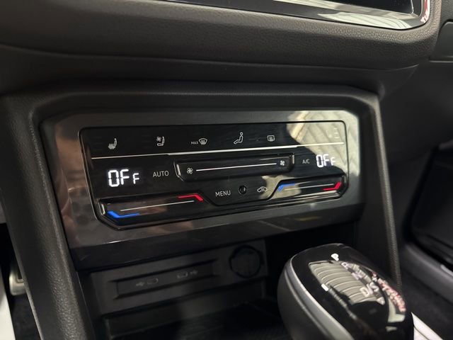 Used 2022 Volkswagen Tiguan SEL R-Line image 14
