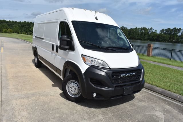 Used 2025 RAM ProMaster 2500 w/ Convenience Group FWD image 2