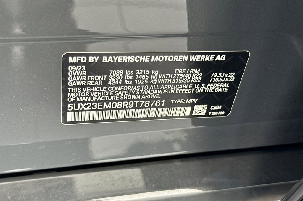 Used 2024 BMW X7 xDrive40i w/ M Sport Package AWD/4WD image 36