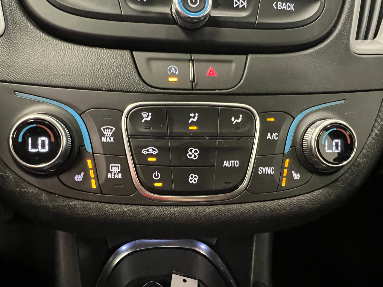 Used 2024 Chevrolet Malibu LT image 39