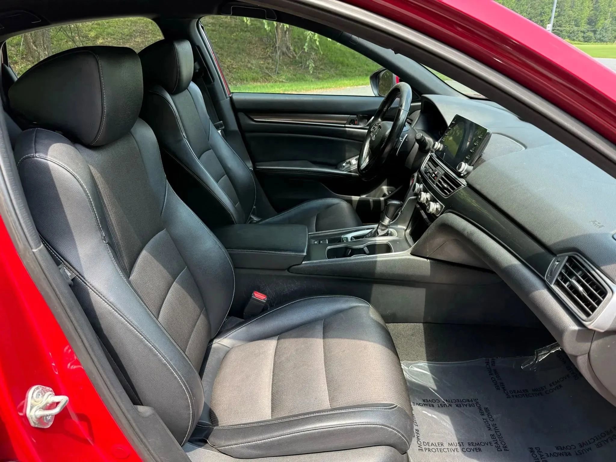 Used 2018 Honda Accord Sport image 17