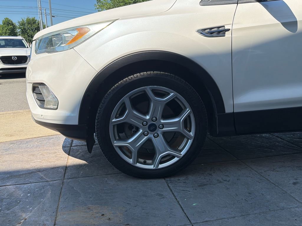 Used 2017 Ford Escape Titanium w/ Equipment Group 301A FWD image 9