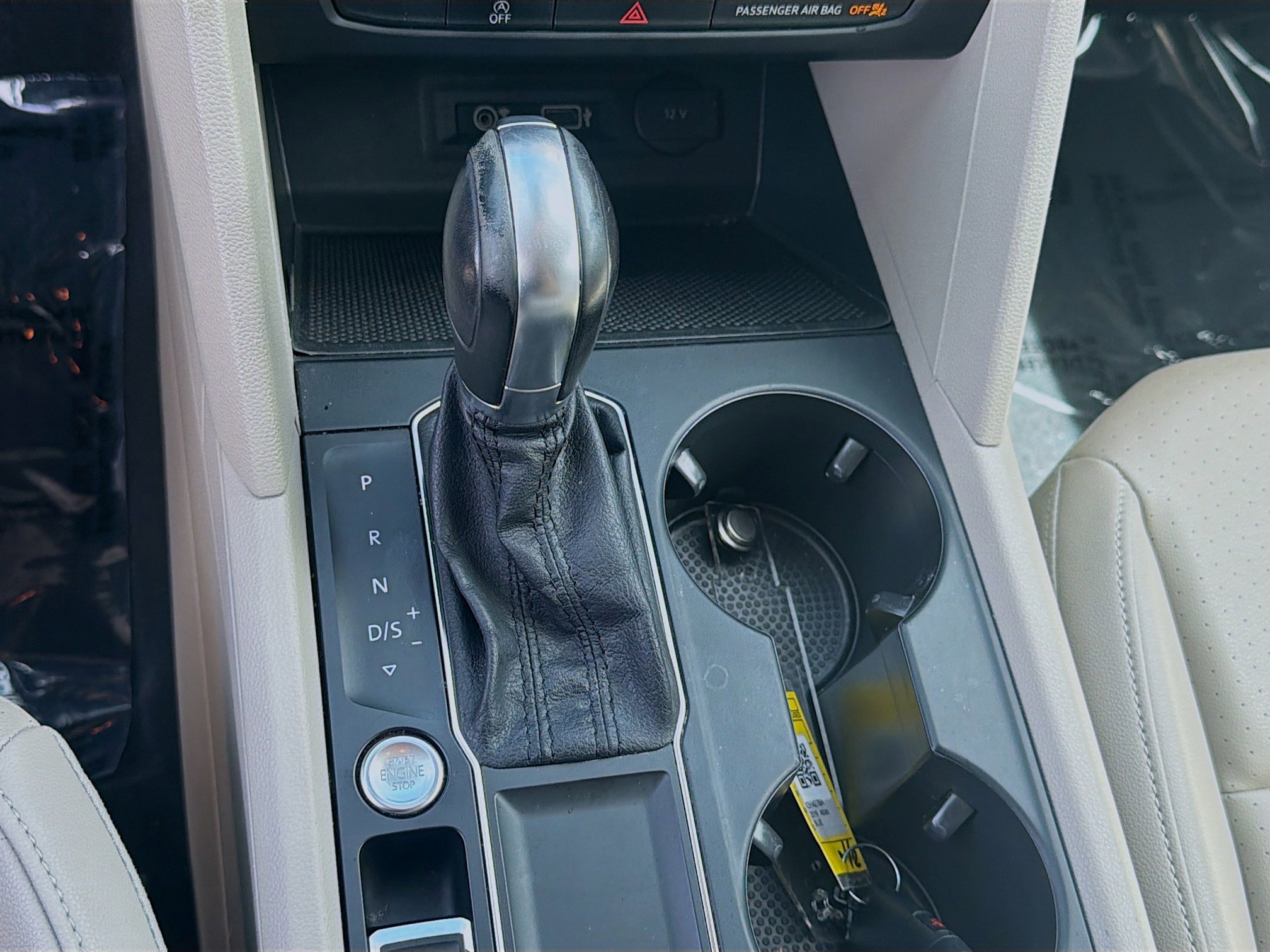 Used 2019 Volkswagen Atlas SE w/ Towing Package FWD image 16