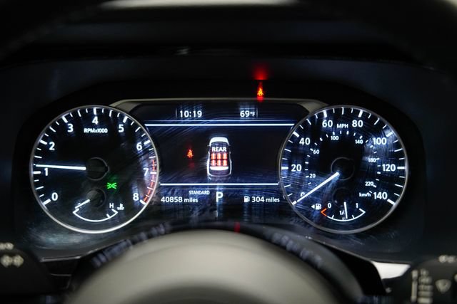 Used 2025 Nissan Pathfinder SL FWD image 34