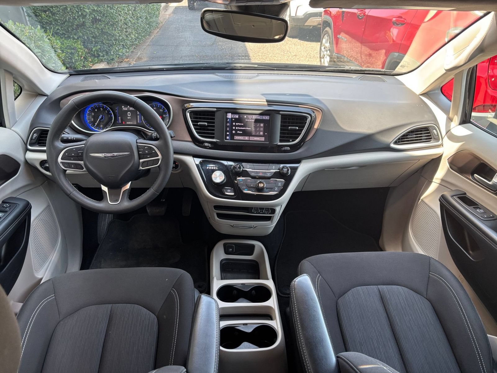 Used 2024 Chrysler Voyager LX FWD image 36