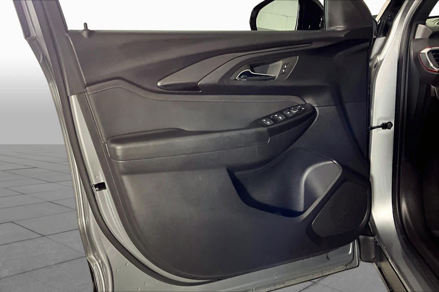 Certified 2023 Chevrolet TrailBlazer RS w/ Convenience Package FWD image 21