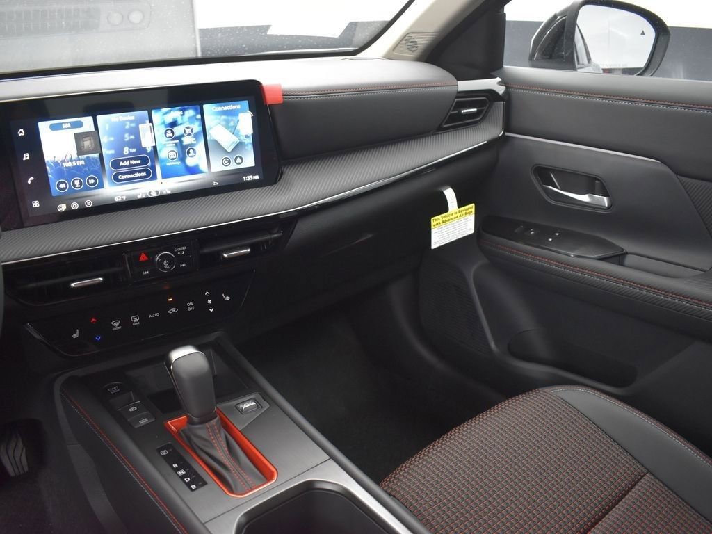 New 2026 Nissan Kicks SR w/ Cold Weather Package image 33