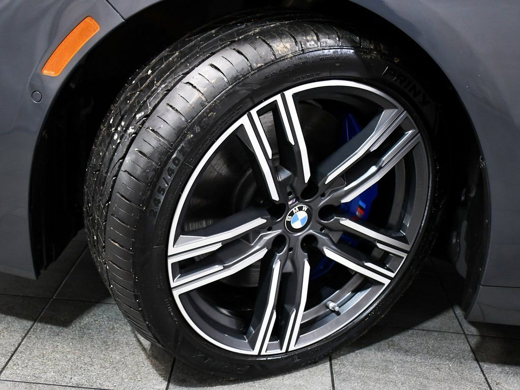 Used 2022 BMW 840i xDrive Convertible w/ Driving Assistance Package image 9