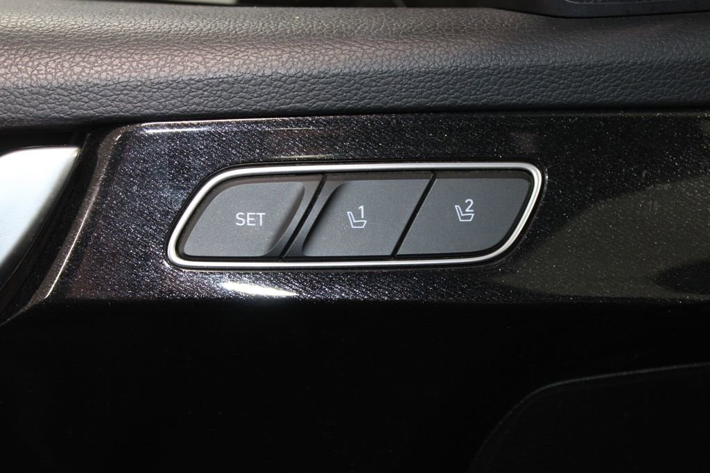 Used 2022 Hyundai Palisade Calligraphy image 26