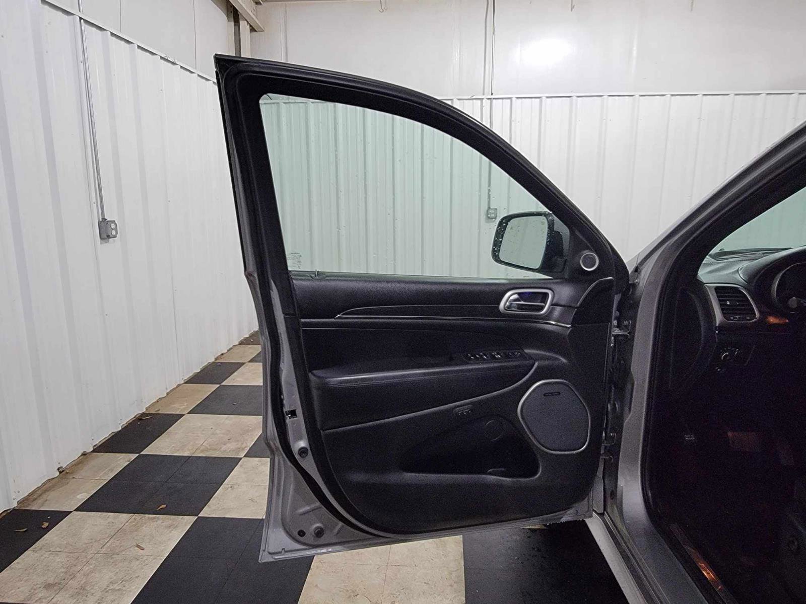 Used 2018 Jeep Grand Cherokee High Altitude image 10