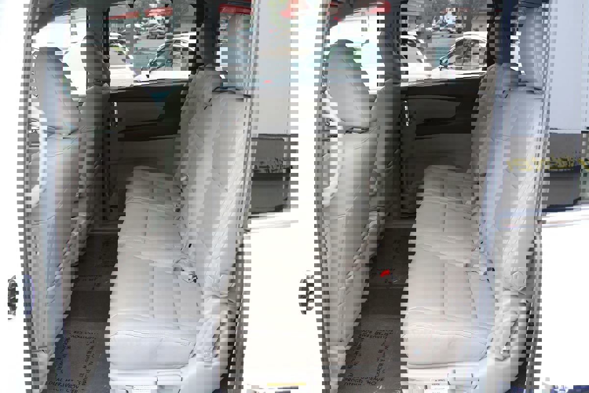 Used 2015 Honda Odyssey Touring Elite image 23