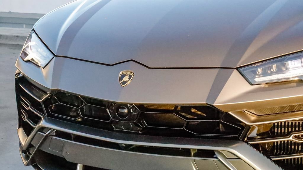 Used 2022 Lamborghini Urus image 10