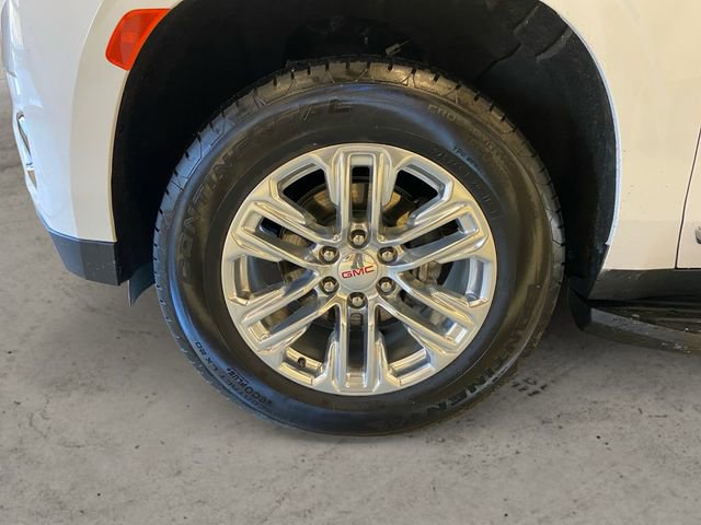 Used 2024 GMC Yukon SLT image 15