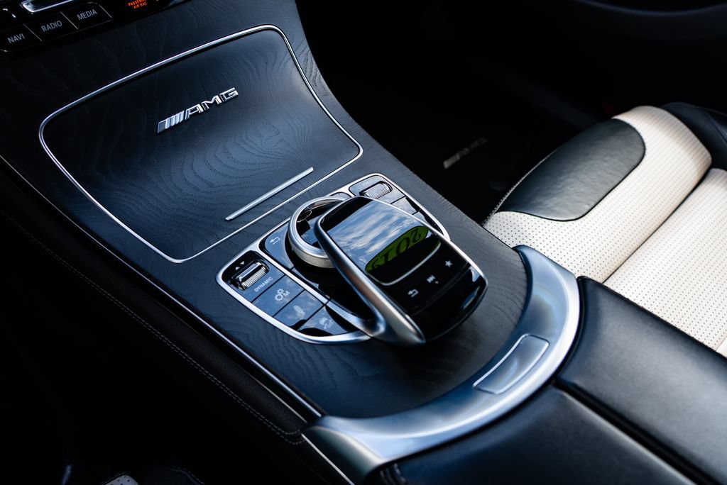 Used 2019 Mercedes-Benz GLC 63 AMG 4MATIC w/ Multimedia Package image 17