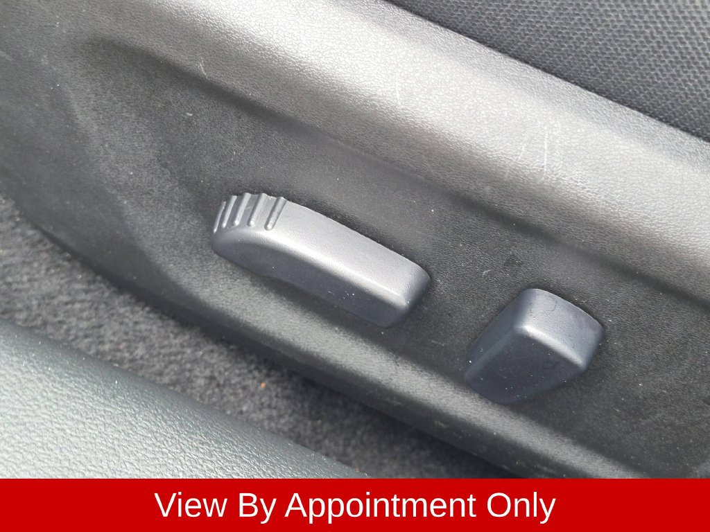 Used 2025 Nissan Altima 2.5 SV FWD image 14