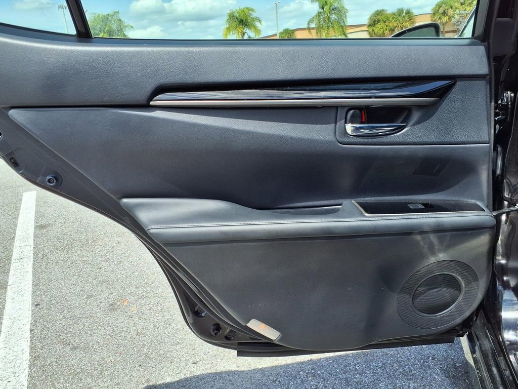 Used 2016 Lexus ES 350 w/ Accessory Package 2 FWD image 21