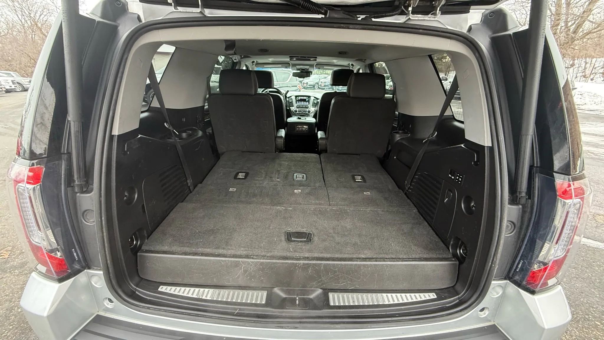 Used 2018 GMC Yukon SLT w/ Open Road Package image 30