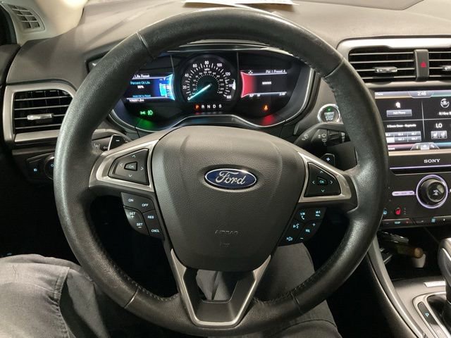 Used 2016 Ford Fusion Titanium AWD/4WD image 13