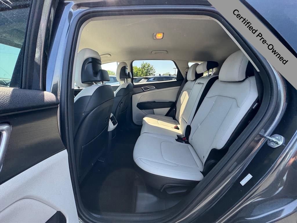 Certified 2024 Kia Sportage EX image 11