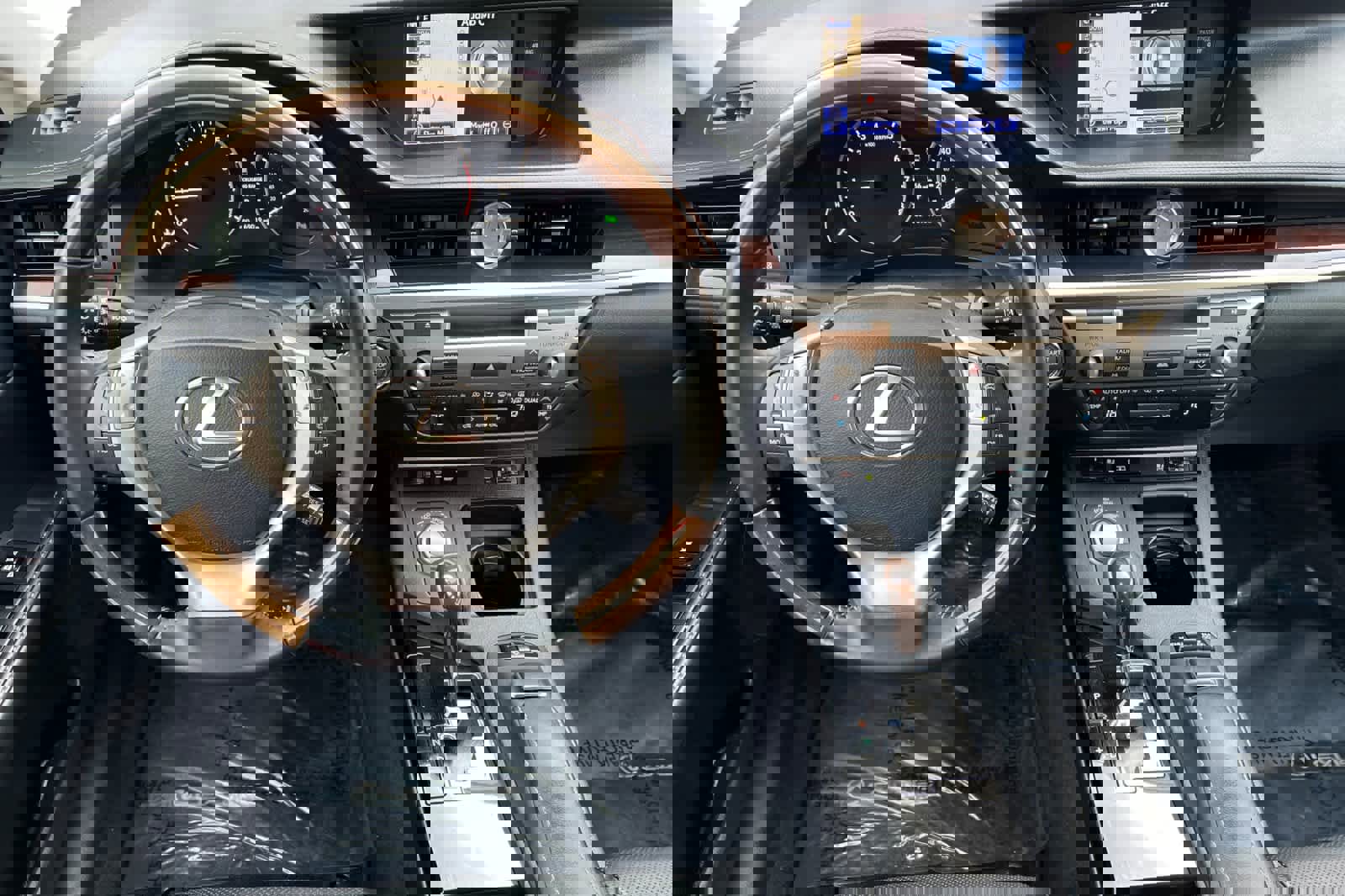 Used 2013 Lexus ES 350 w/ Luxury Pkg image 16