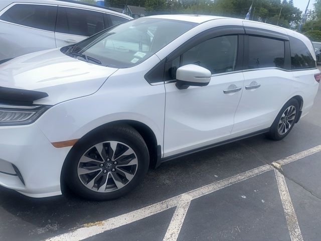 Used 2024 Honda Odyssey EX-L image 2
