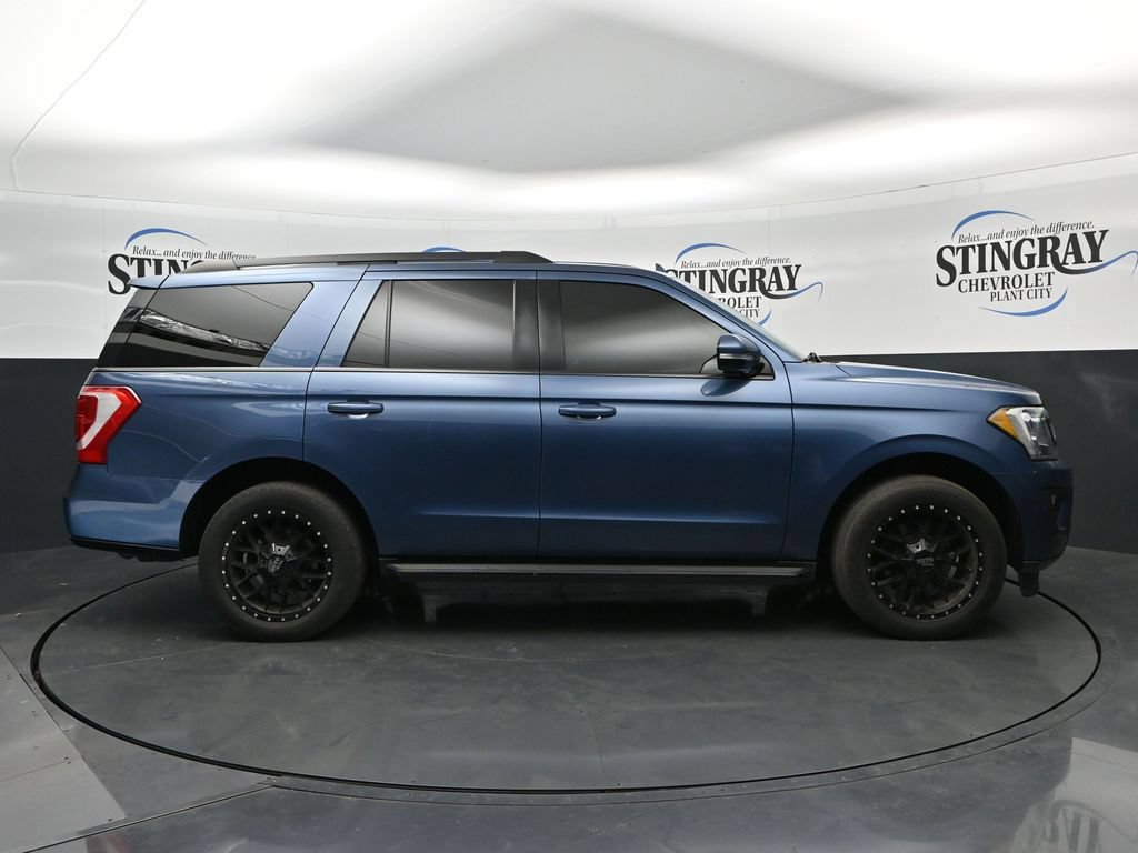 Used 2020 Ford Expedition XLT w/ Equipment Group 202A RWD image 8