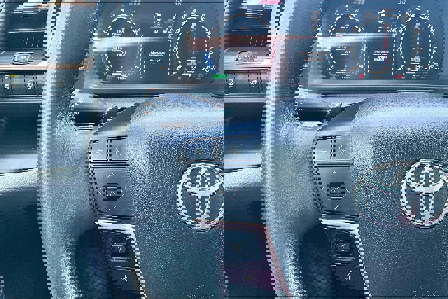 Used 2023 Toyota Crown Platinum image 18