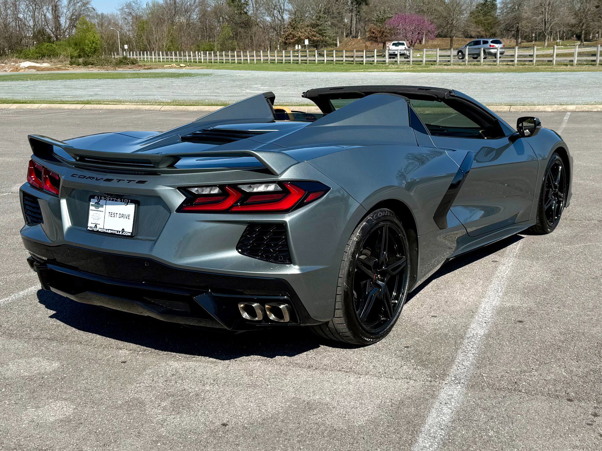 Used 2023 Chevrolet Corvette Stingray Premium Conv w/ Z51 Performance Package RWD image 3